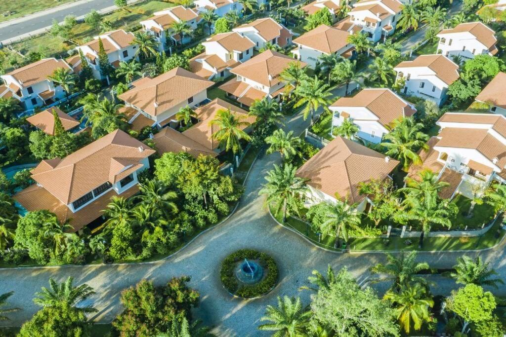 Biet Thu Bien Mui Ne - Villa Muine Domaine - Sea View Phan Thiết Buitenkant foto